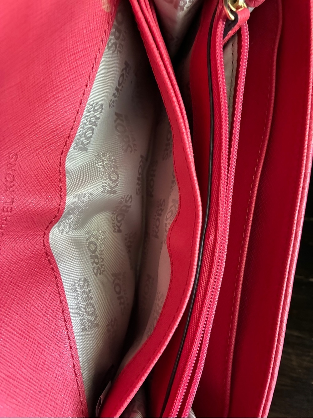 Michael Kors Coral Pink Pebbled Leather Wallet with Gold Logo - Picture 8 of 9